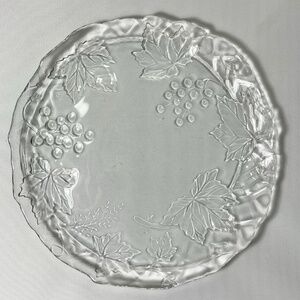 12 Glass Dessert or Appetizer Plates with leaf and grape motiff